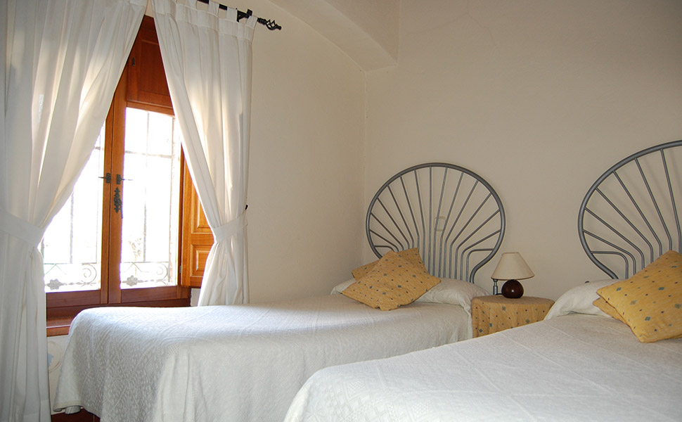 Arcones bedroom